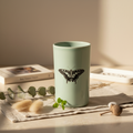 Celadon Swallowtail Narrow Vase 丰富场景图